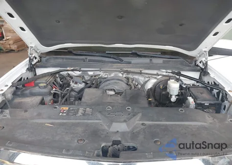 2015 Chevrolet Silverado 1500 1Lt z USA, uszkodzony, nr VIN 3GCUKREH9FG344896